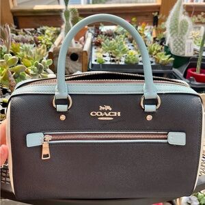 Coach Bag/Purse/Satchel            Excellent Condition !